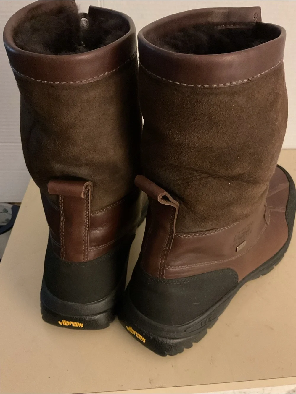 UGG men’s brown leather suede Adirondack waterproof boots US 12
